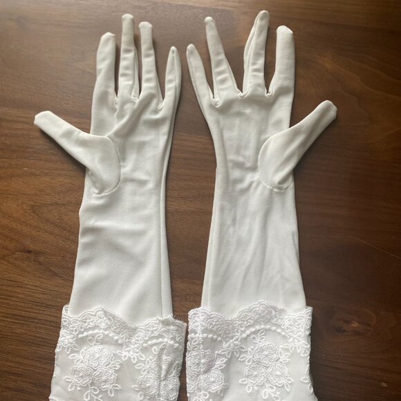 Bridal gloves - Picture 6 of 8